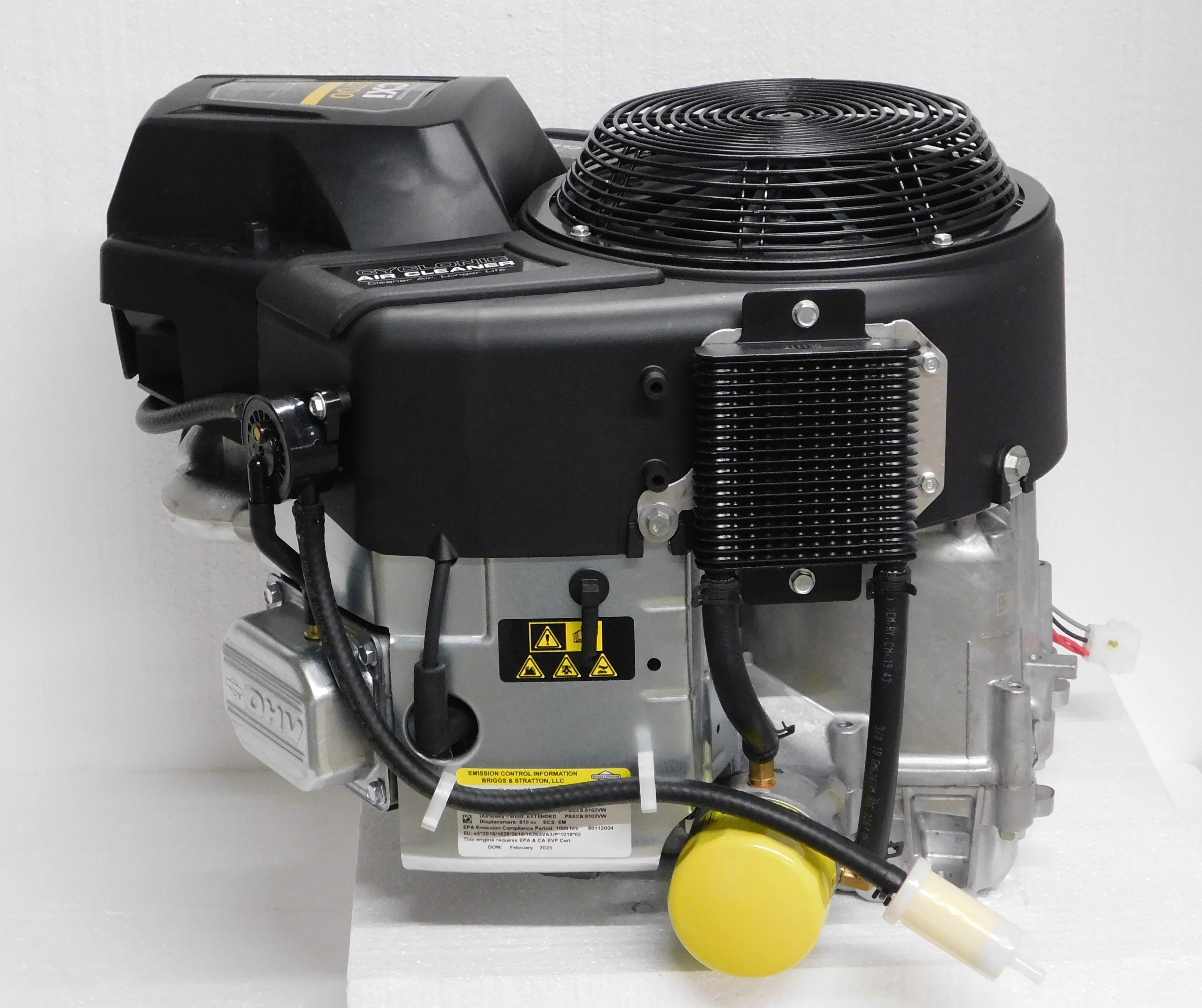 Briggs & Stratton 27 HP 810cc Professional Series Engine 1-1/8 x 4-5/16 #49T877-0035 - Image 3
