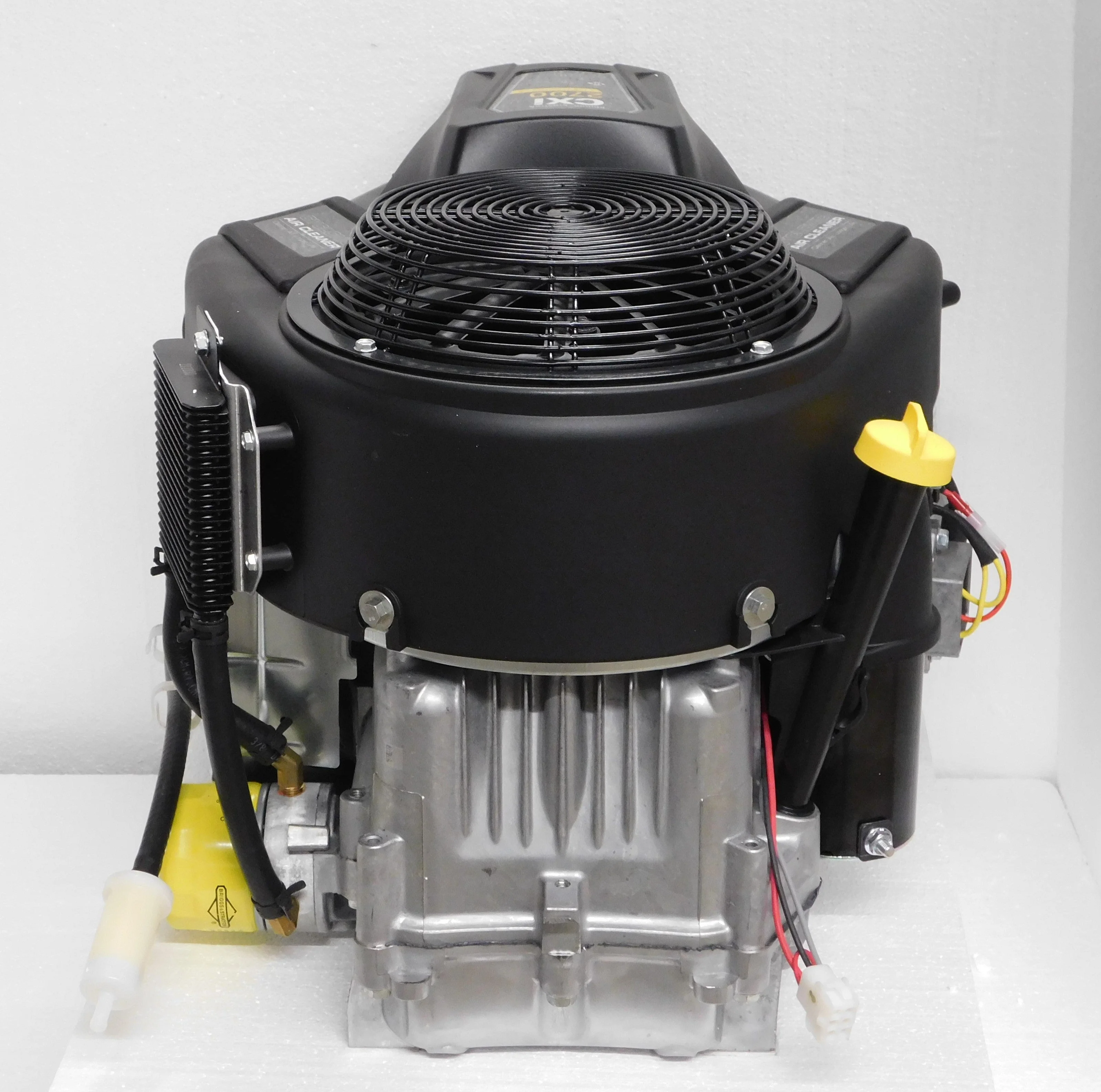 Briggs & Stratton 27 HP 810cc Professional Series Engine 1-1/8 x 4-5/16 #49T877-0035 - Image 4